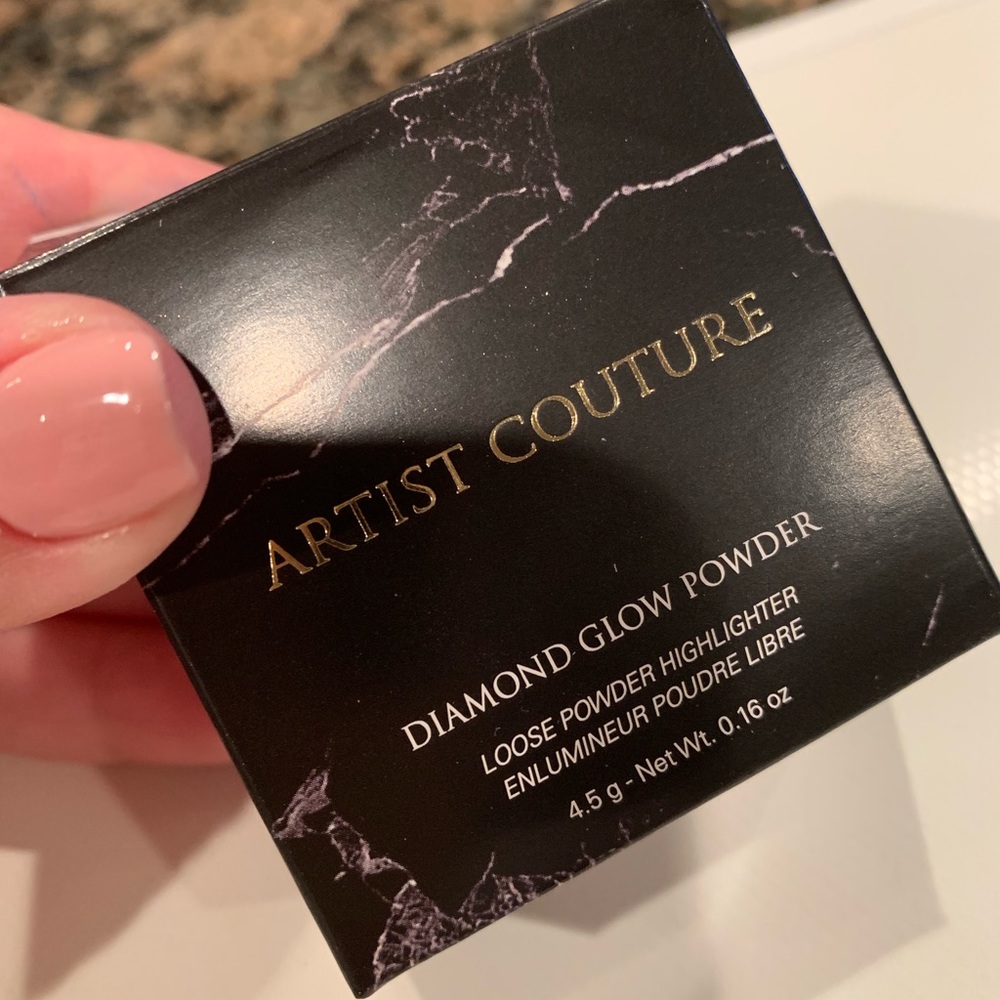 Artist Couture Diamond Glow Powder